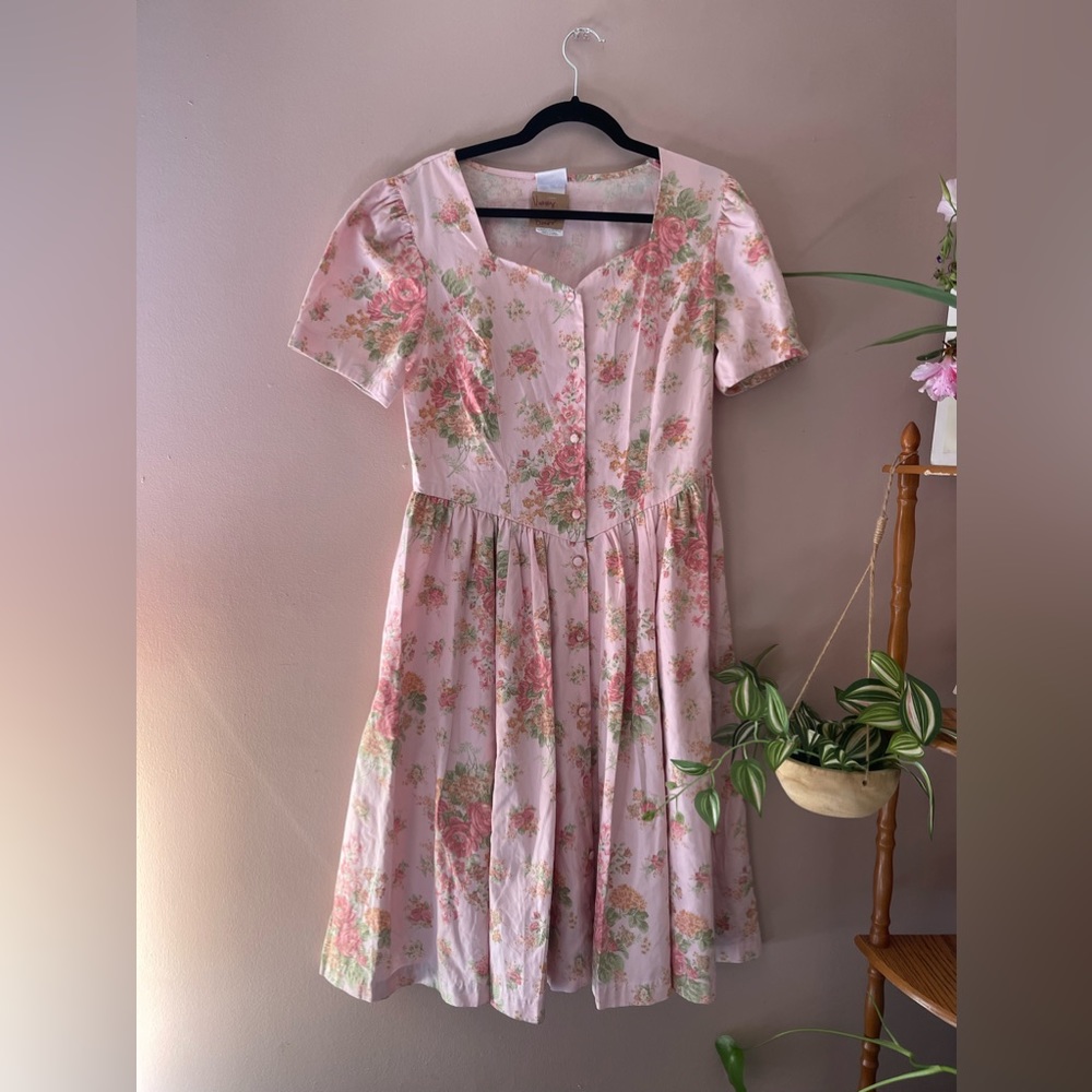 Vintage Cottage Core Floral Tea Dress